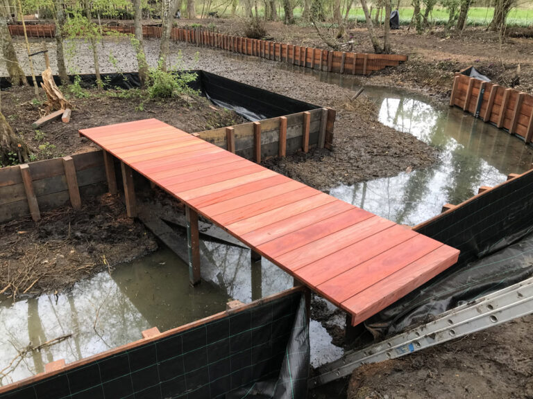 padouk loopbrug en steiger